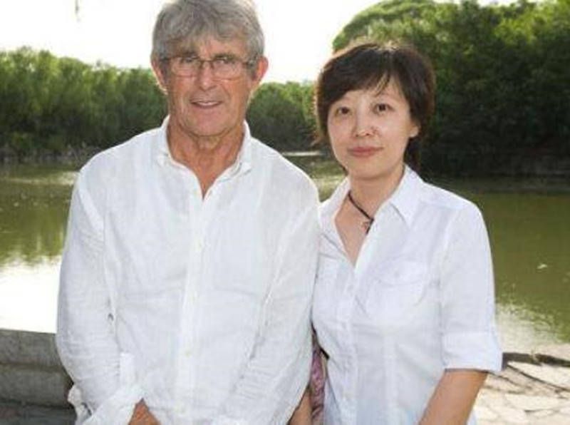 ”“我们的想法是建立一个强大的球员团队，他们可以在一起工作三到四年。